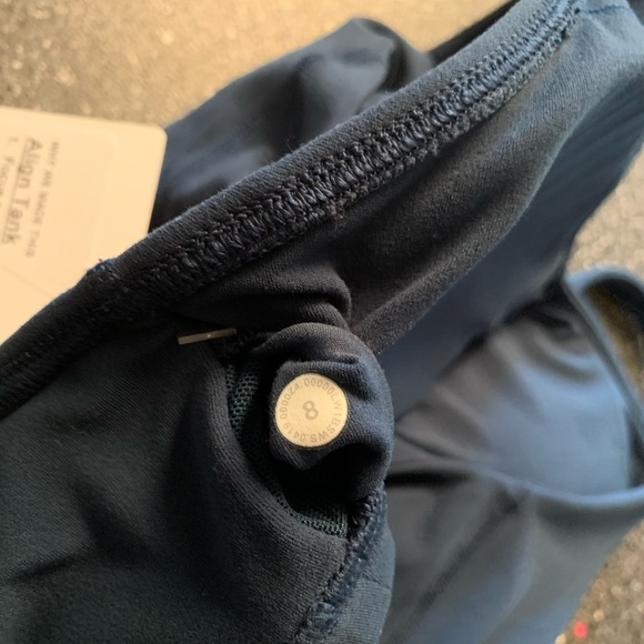 ❌Sold❌ Lululemon Align Tank - Picture 5 of 5